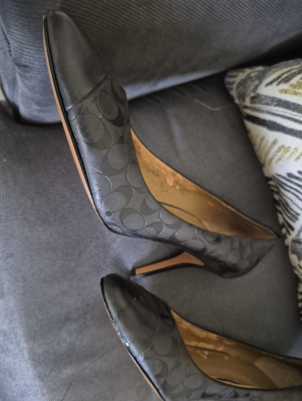 Shoes - Picture 9 of 9